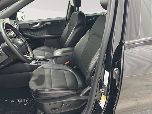 Used 2023 Ford Escape ST-Line image 17