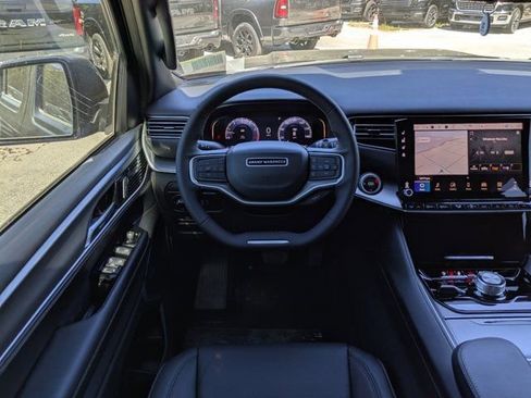 New 2026 Jeep Grand Wagoneer Limited w/ Premium Group II image 18