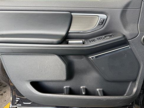 Certified 2025 Ford Expedition Max Platinum AWD/4WD image 32