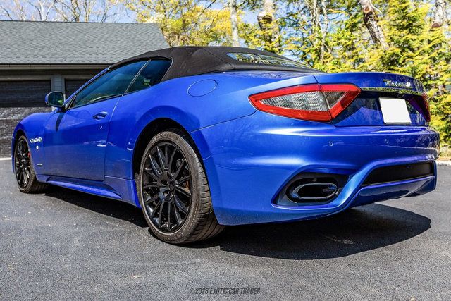 Used 2018 Maserati GranTurismo Sport RWD image 16