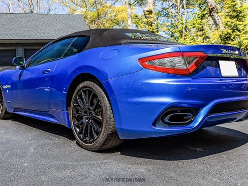 Used 2018 Maserati GranTurismo Sport RWD image 16