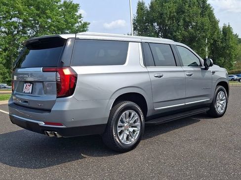 Certified 2025 GMC Yukon XL Denali AWD/4WD image 6