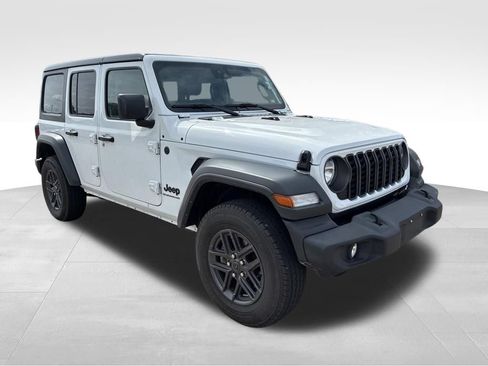 Used 2024 Jeep Wrangler Unlimited Sport AWD/4WD image 8