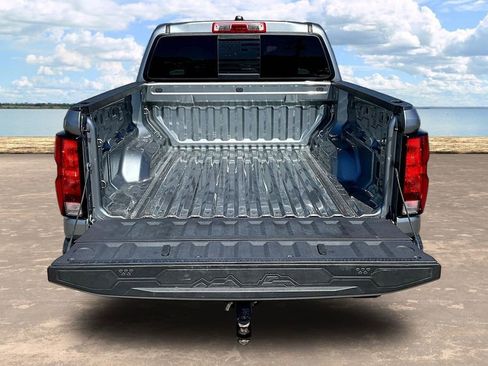 Used 2023 Chevrolet Colorado Trail Boss w/ Technology Package AWD/4WD image 9