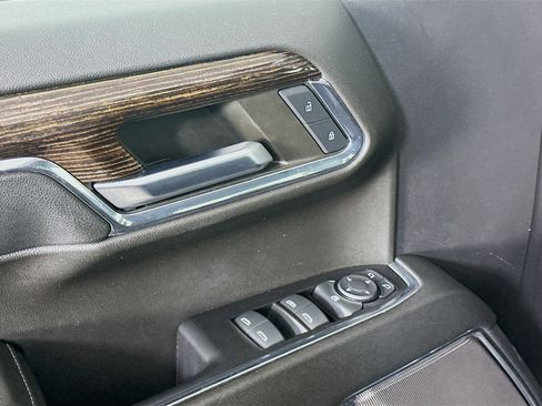 Used 2024 GMC Sierra 1500 Elevation image 15