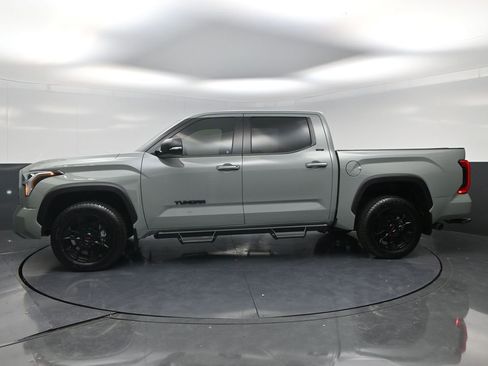 Used 2025 Toyota Tundra SR5 AWD/4WD image 3