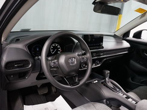 Used 2025 Honda HR-V LX image 11