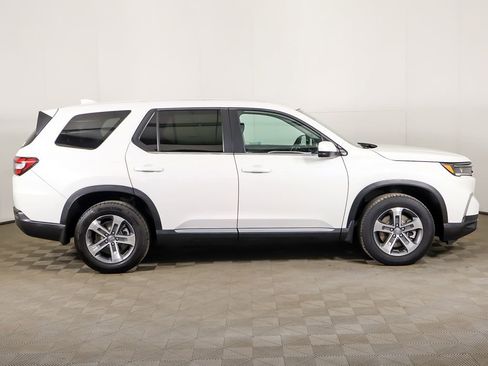 Used 2023 Honda Pilot EX-L image 18
