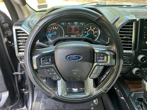 Used 2015 Ford F150 Lariat w/ Equipment Group 502A Luxury AWD/4WD image 20