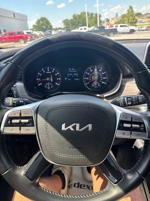 Used 2022 Kia Telluride EX w/ EX Premium Package FWD image 11