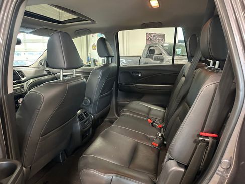Used 2018 Honda Pilot EX-L image 19