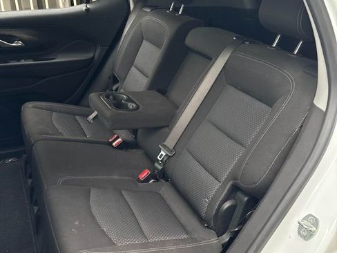 Used 2022 GMC Terrain SLE w/ Driver Convenience Package FWD image 7