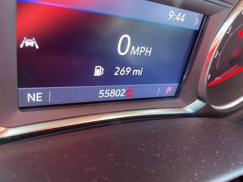 Used 2024 GMC Terrain SLT image 18