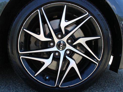 Used 2022 Kia Stinger GT-Line w/ Sun & Sound Package AWD/4WD image 23