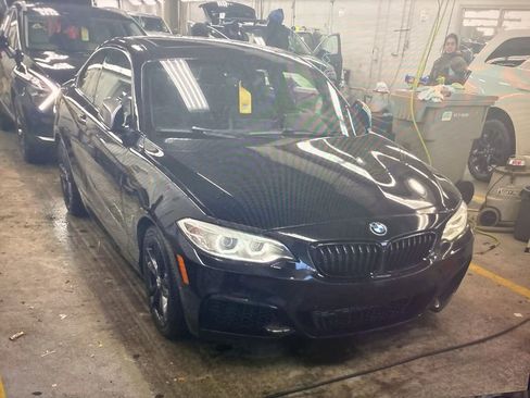 Used 2016 BMW M235i xDrive Coupe image 4
