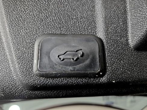 Used 2017 Chevrolet Traverse Premier w/ LPO, 'HIT The Road' Package image 32