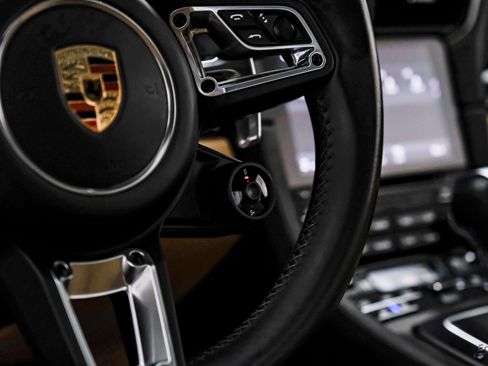 Used 2017 Porsche 911 Turbo image 42