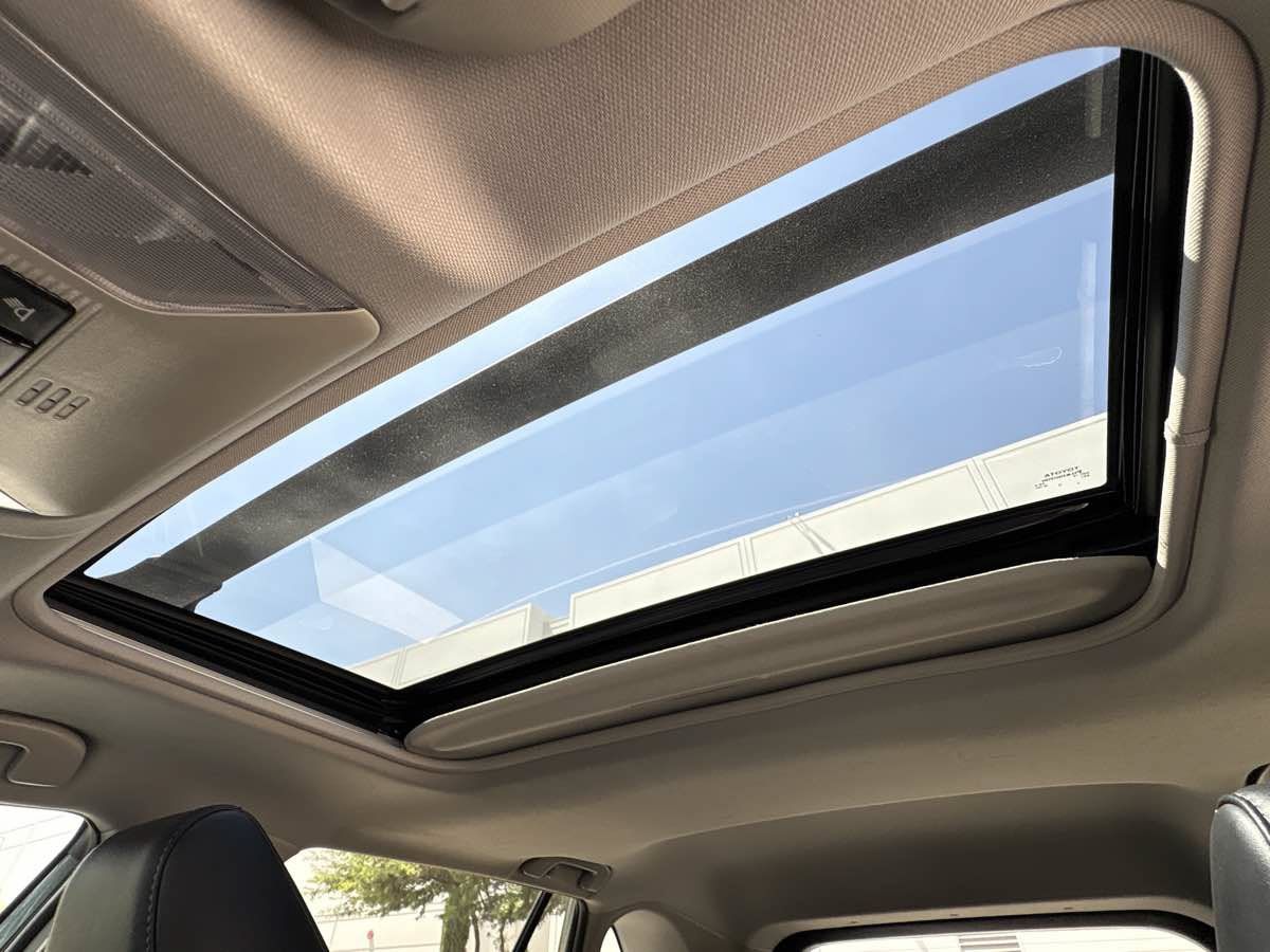 Used 2021 Toyota RAV4 XLE Premium w/ Carpet Mat Package (TMS) FWD image 26