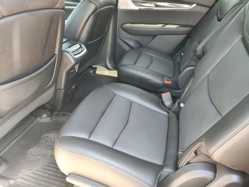Used 2023 Cadillac XT6 Sport w/ Technology Package AWD/4WD image 30