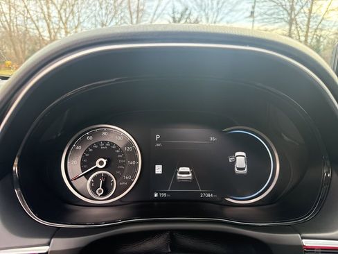 Certified 2022 Genesis GV70 2.5T w/ Advanced Package image 18