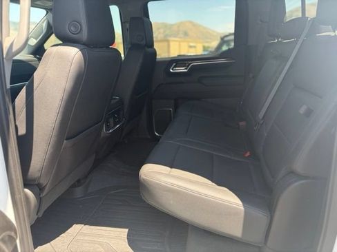 Used 2023 GMC Sierra 1500 Elevation w/ Elevation Premium Package AWD/4WD image 8