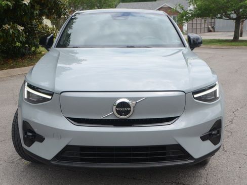 Used 2024 Volvo C40 Recharge Ultimate RWD image 8