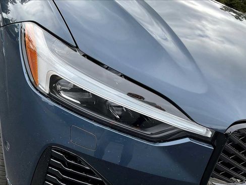 New 2026 Volvo XC60 T8 Plus w/ Protection Package Premier image 32