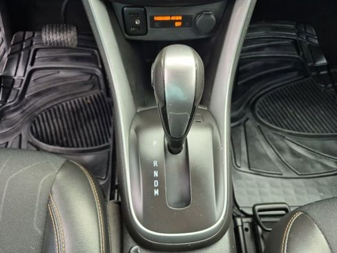 Used 2019 Chevrolet Trax LT w/ LT Convenience Package image 26