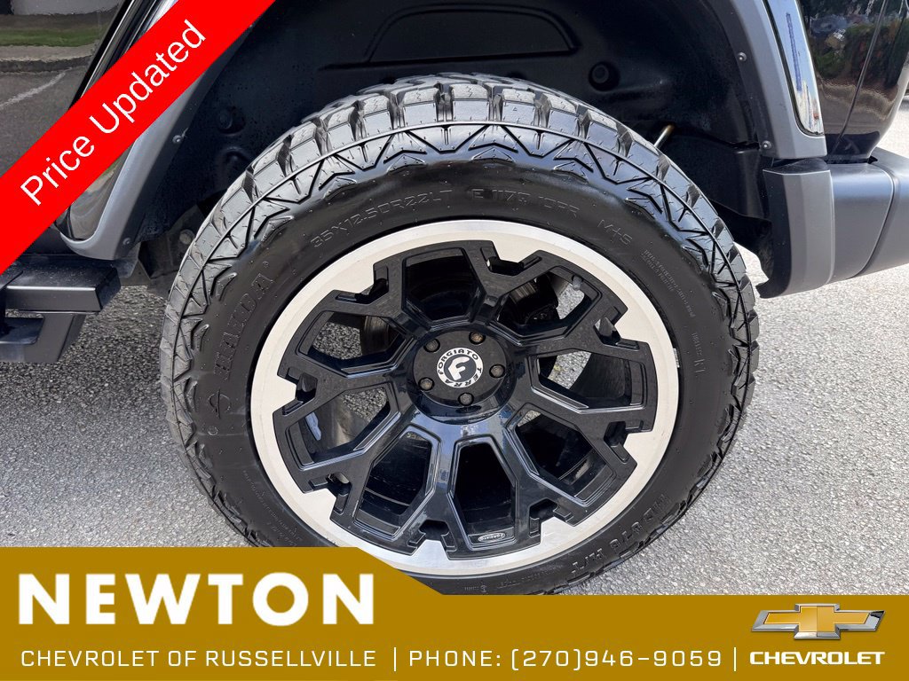 Used 2019 Jeep Wrangler Unlimited Sahara AWD/4WD image 28