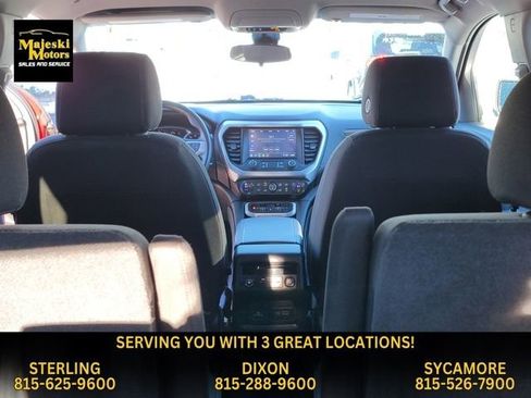 Used 2023 GMC Acadia SLE w/ Driver Convenience Package image 32