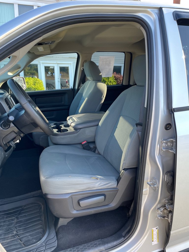 Used 2015 RAM 1500 Express AWD/4WD image 15