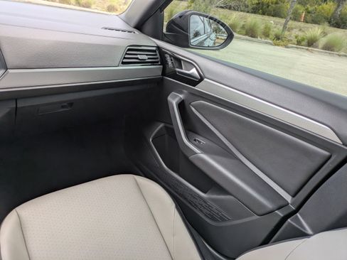 Used 2019 Volkswagen Jetta R-Line image 18