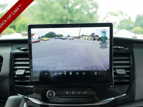 Used 2023 Ford Transit 350 XLT RWD image 10