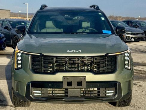 Certified 2024 Kia Sorento SX Prestige w/ Sage Leather Package image 8