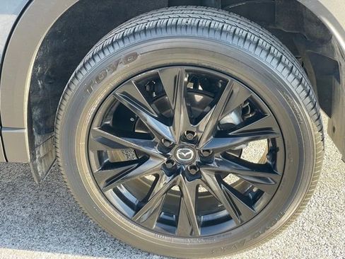 Certified 2023 MAZDA CX-5 Carbon Edition image 31
