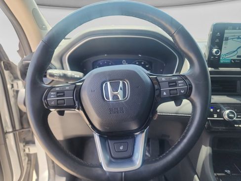 Used 2025 Honda Pilot Elite image 24