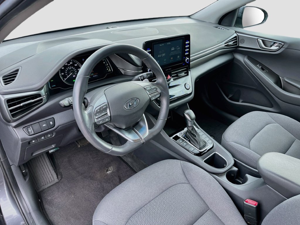 Used 2020 Hyundai Ioniq SE FWD image 9
