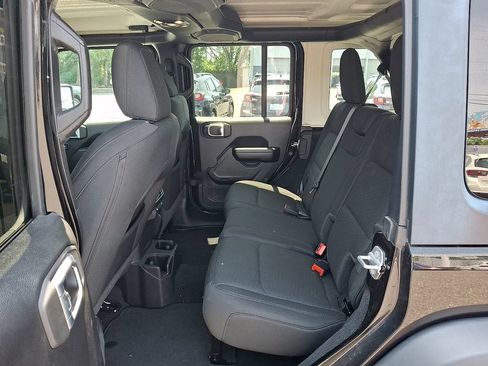 Used 2021 Jeep Wrangler Unlimited Sport AWD/4WD image 13