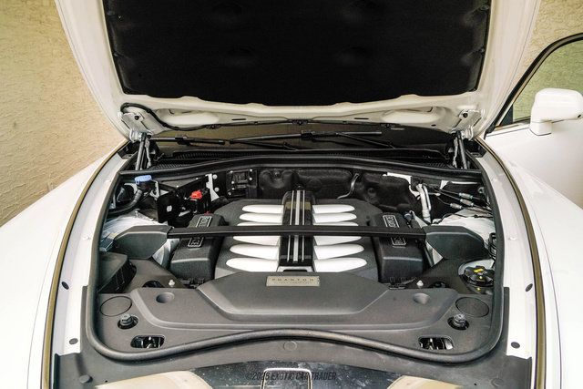 Used 2020 Rolls-Royce Phantom Sedan RWD image 16