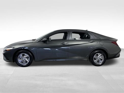 New 2026 Hyundai Elantra SE w/ Cargo Package FWD image 2