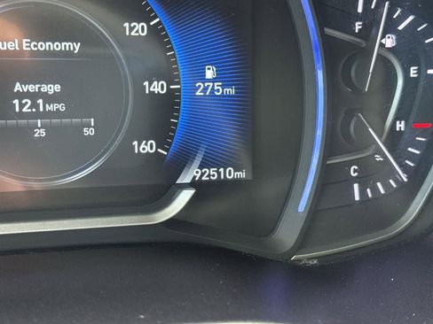 Used 2019 Hyundai Santa Fe SEL image 16