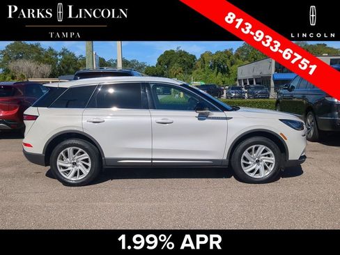 Certified 2022 Lincoln Corsair FWD image 3