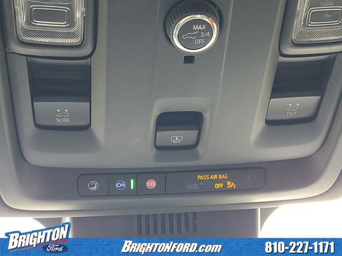 Used 2023 Chevrolet Suburban Z71 AWD/4WD image 30