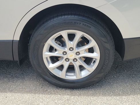 Used 2021 Chevrolet Equinox LT FWD image 5