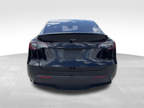 Used 2021 Tesla Model Y Long Range AWD/4WD image 6
