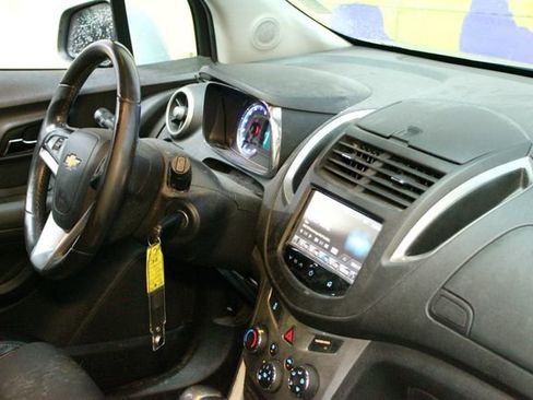 Used 2016 Chevrolet Trax LT w/ LT Convenience Package FWD image 10