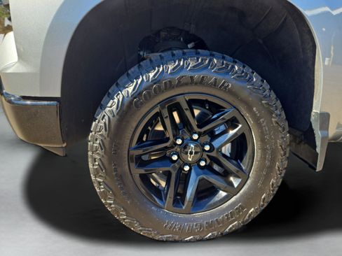 Used 2024 Chevrolet Silverado 1500 Custom Trail Boss image 9