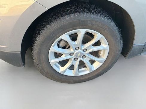 Used 2018 Chevrolet Equinox LT image 29
