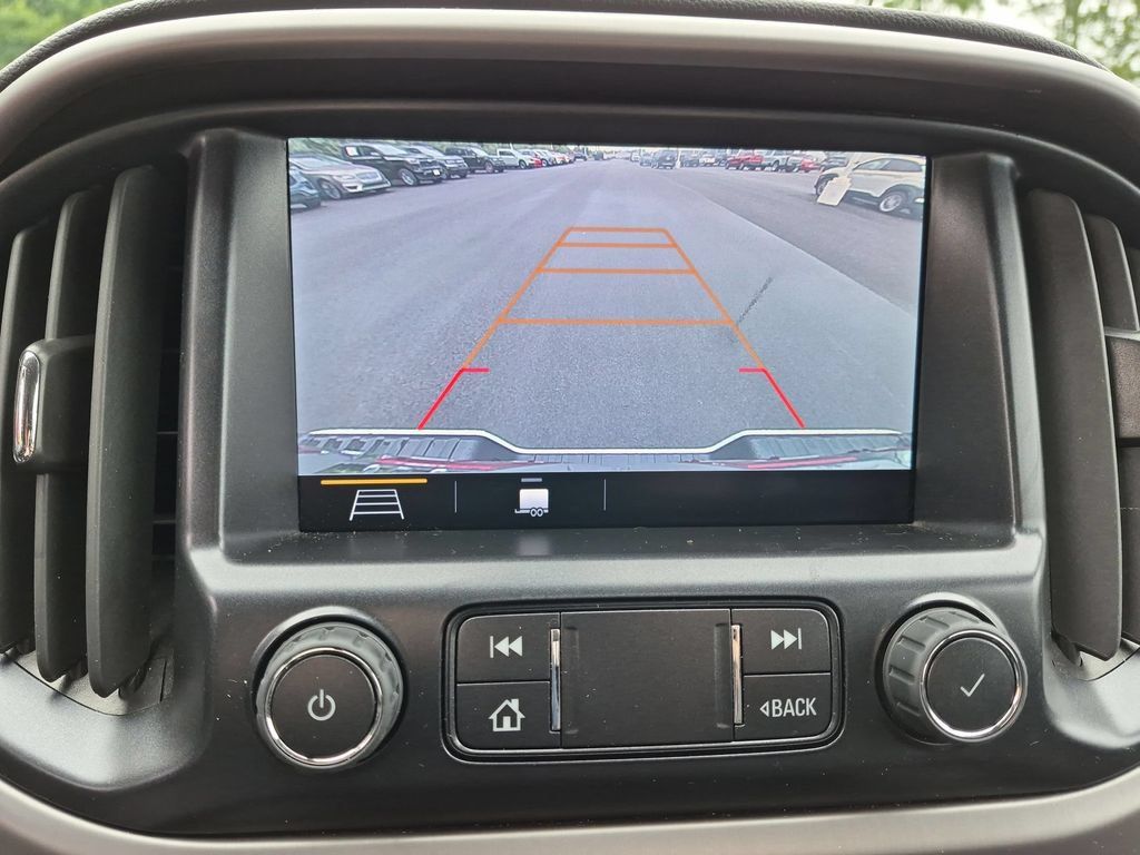Used 2022 GMC Canyon AT4 w/ Trailering Package AWD/4WD image 16