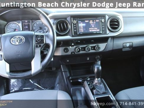 Used 2017 Toyota Tacoma SR5 image 17